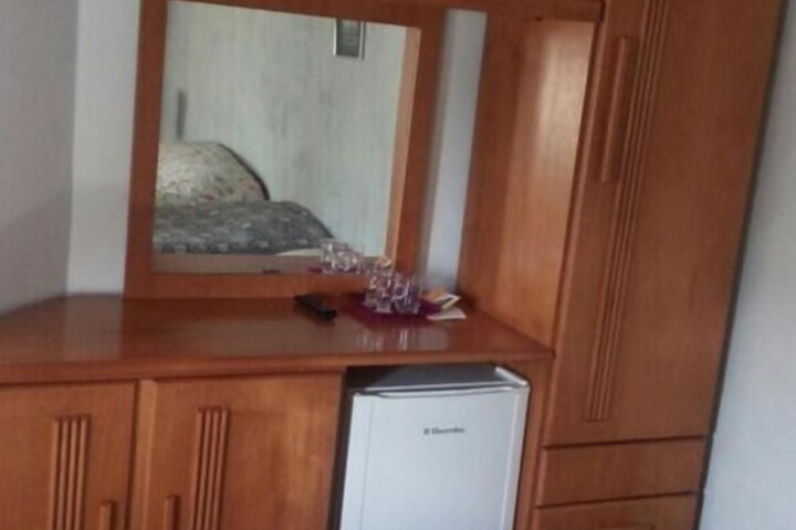 Room 14 of 49