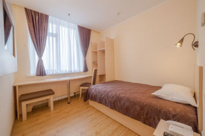 Room 8 of 44