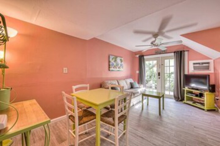 Room 14 of 24