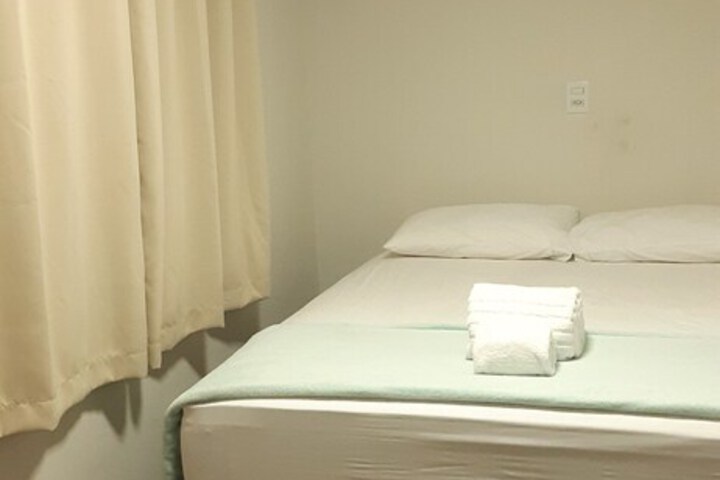 Room 3 of 7