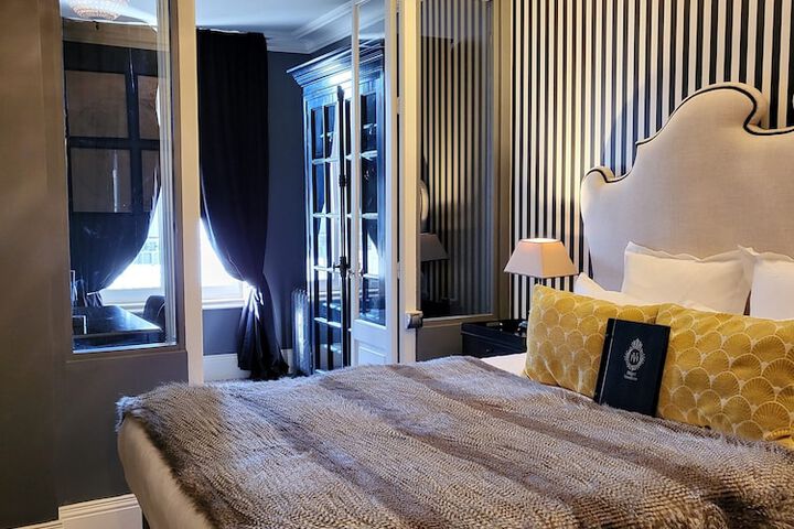 Room 9 of 55