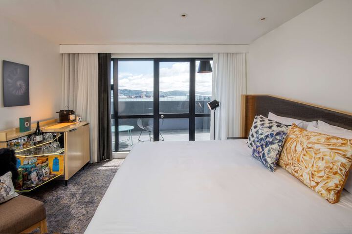 Room 17 of 60