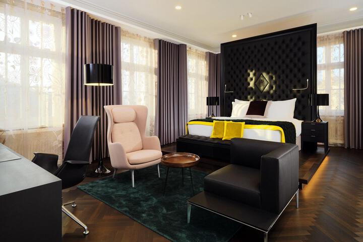 Room 14 of 85