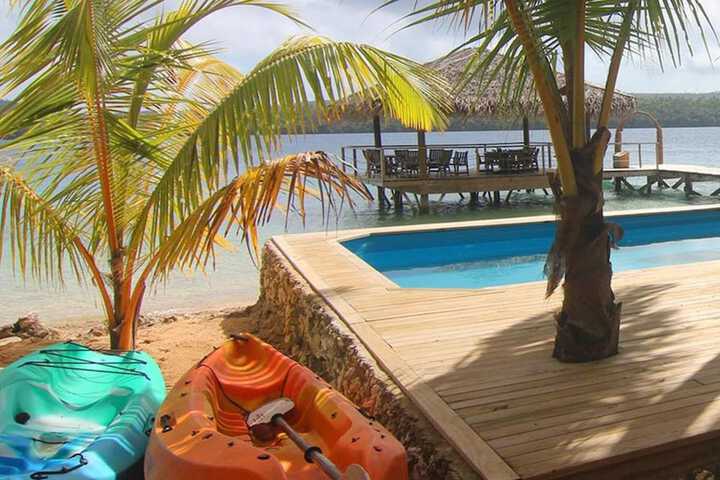 Hotel Pool
