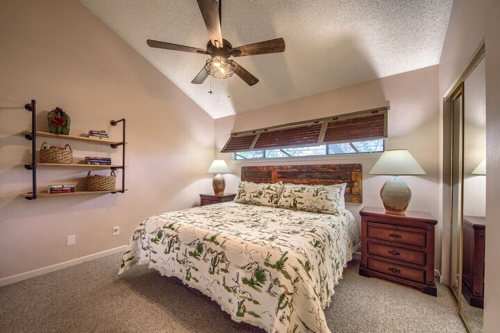 Room 2 of 43