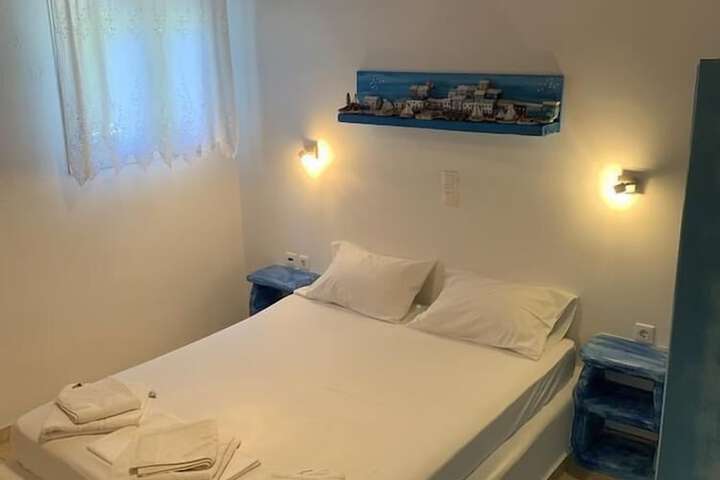 Room 4 of 20