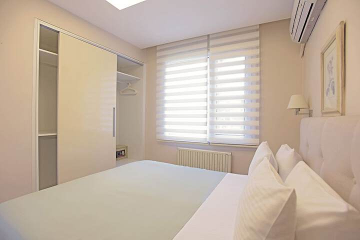 Room 37 of 46