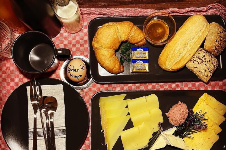 Breakfast/Coffee Service 13 of 19