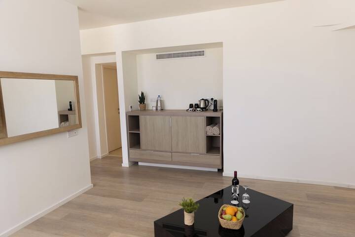 Room 29 of 64