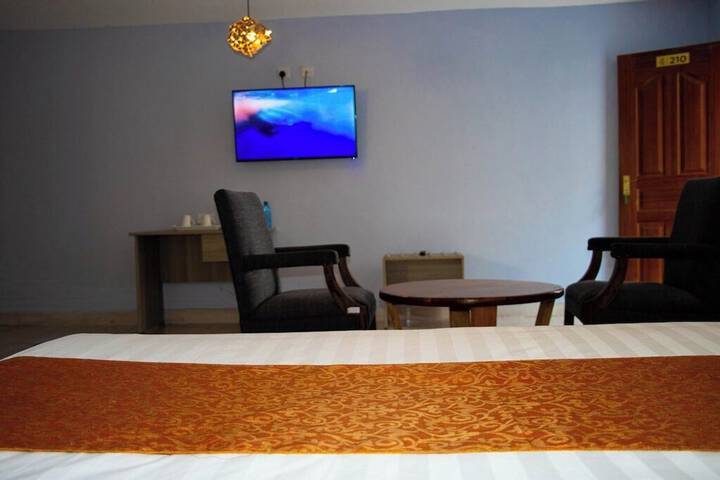 Room 6 of 55