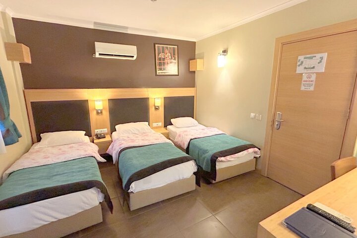 Room 45 of 110