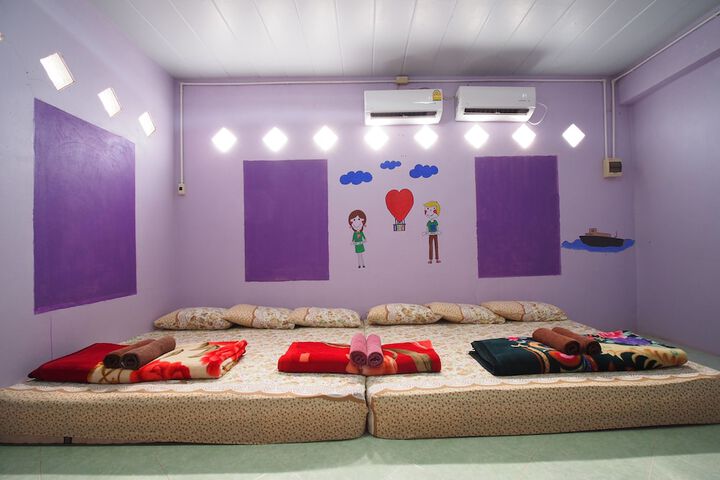 Room 5 of 48
