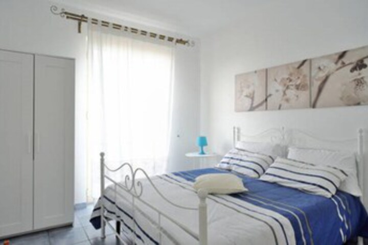 Room 12 of 40