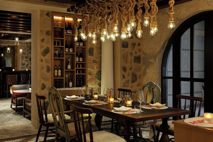 Dining 134 of 188