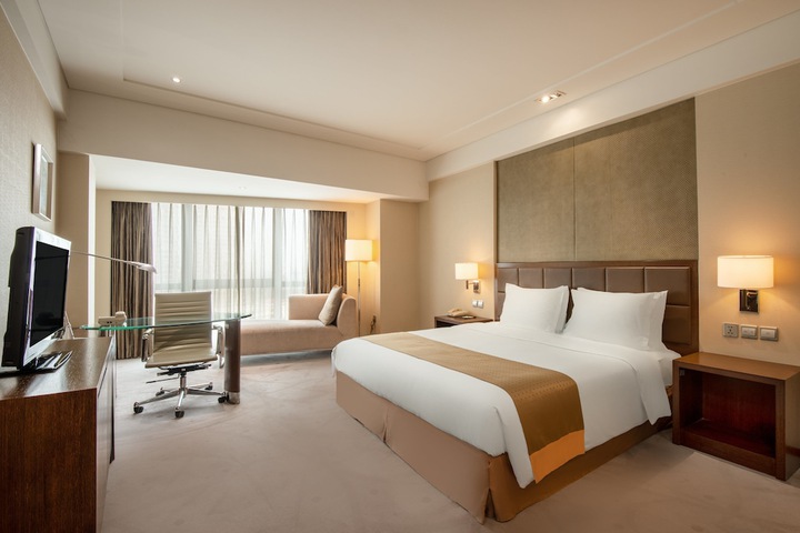 Room 10 of 60