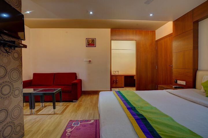 Room 19 of 30