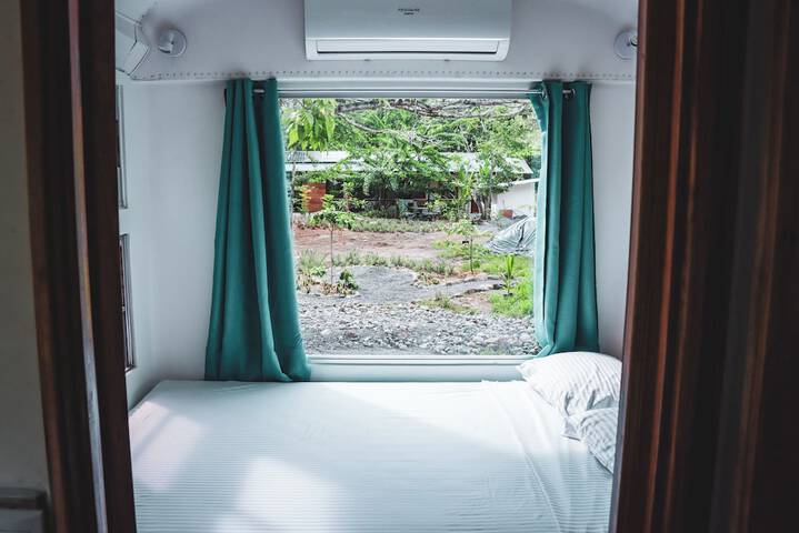 Room 42 of 53