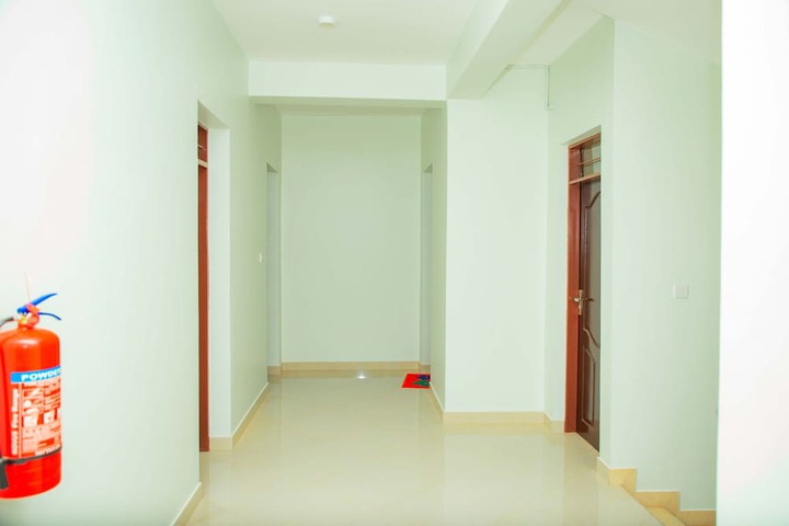 Ballroom/Hall 36 of 48