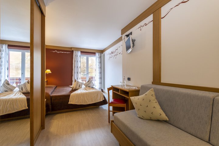 Room 27 of 113
