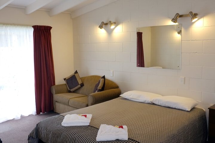 Room 4 of 35