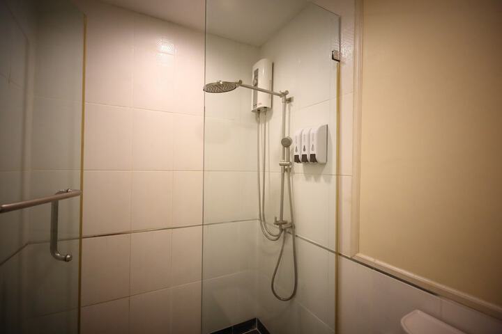 Room 72 of 91