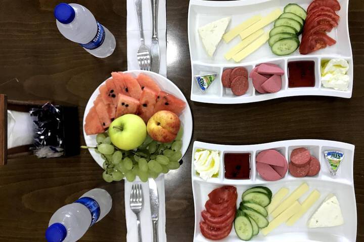 Dining 52 of 57