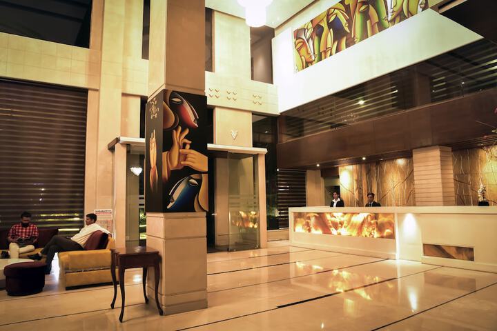 Hotel Interior 4 of 39