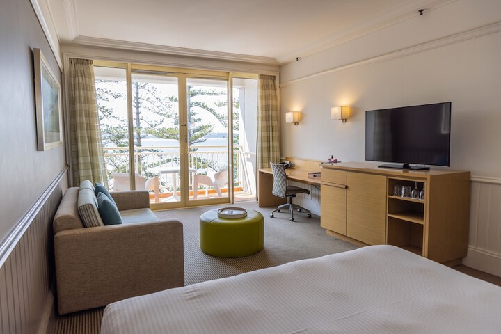 Room 35 of 140