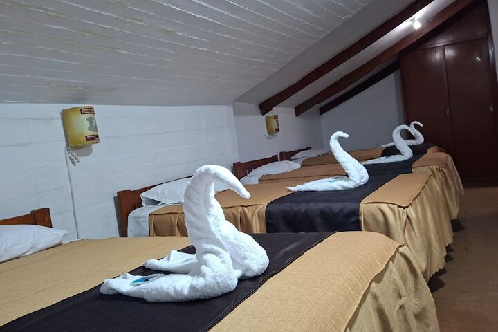 Room 3 of 34