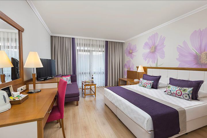 Room 5 of 74