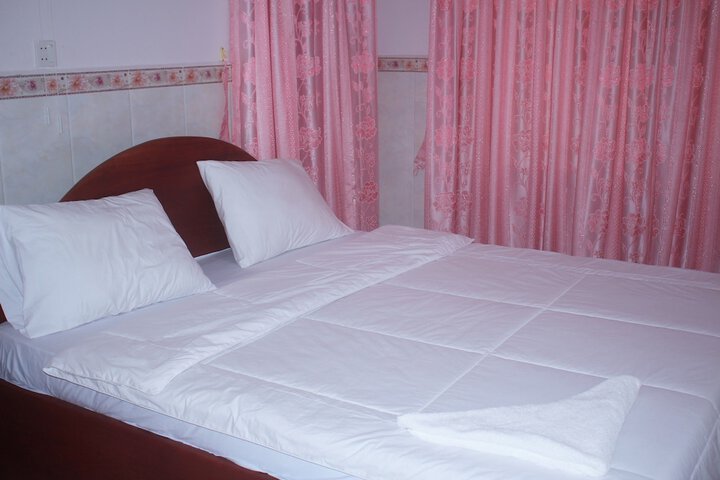 Room 12 of 36