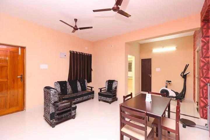 Room 2 of 16