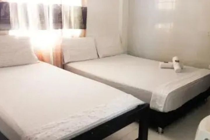 Room 7 of 11