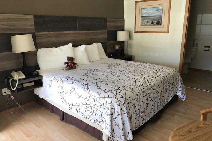 Room 18 of 79