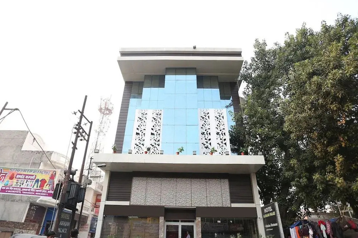 OYO 15848 Hotel Mahajan Palace