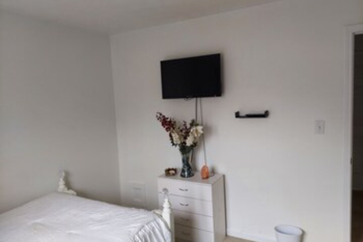 Room 34 of 64
