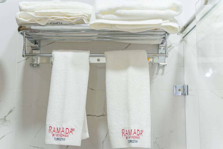 Room 74 of 102