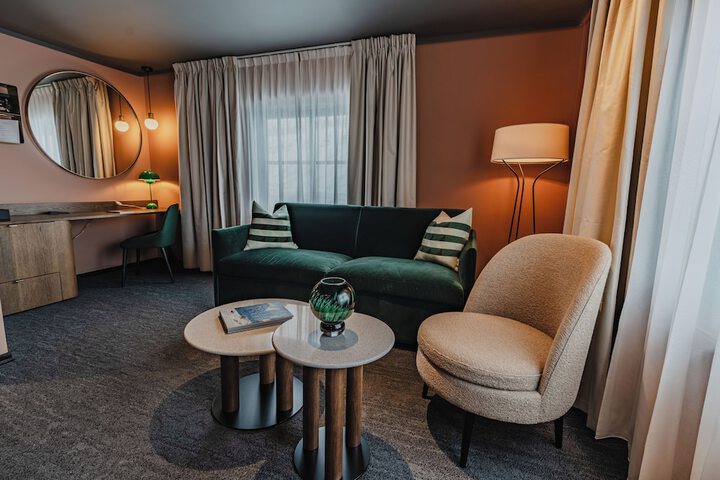 Room 30 of 105