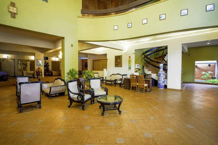 Lobby Entry