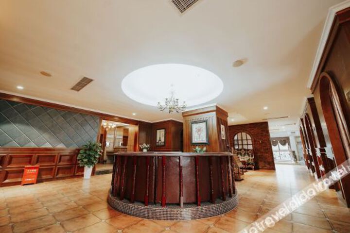 Hotel Interior 12 of 34