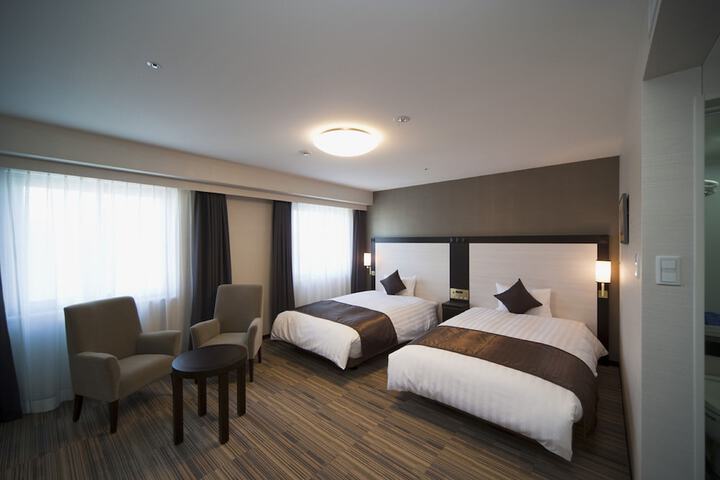 Room 2 of 54