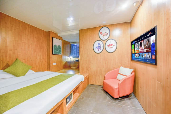 Room 10 of 56
