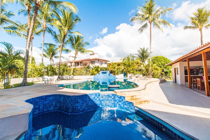 Pools & Facilities