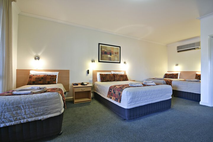 Room 13 of 46