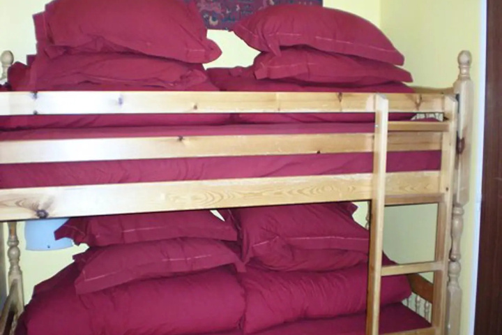 Room 6 of 11