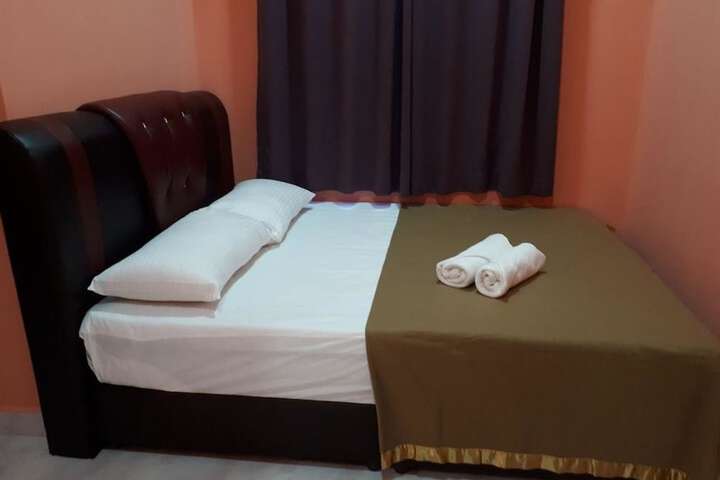 Room 14 of 26