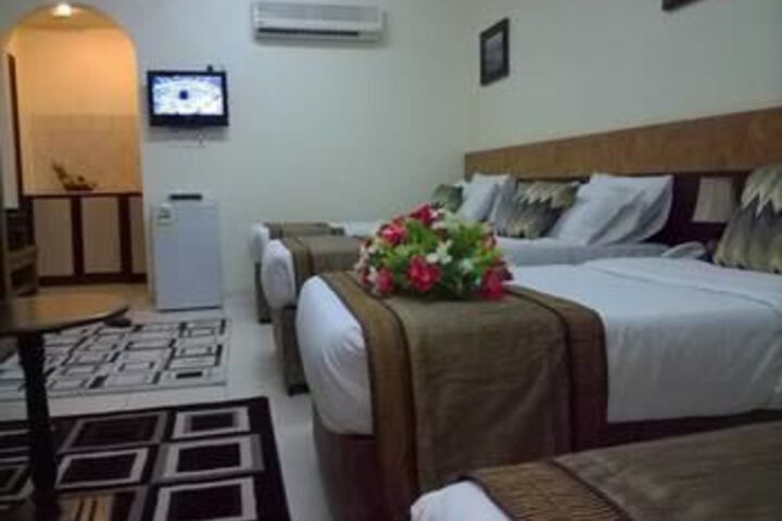 Room 9 of 24