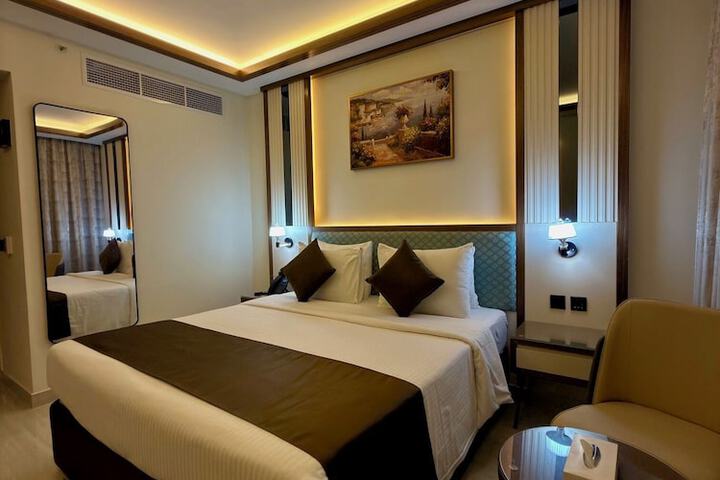 Room 17 of 42