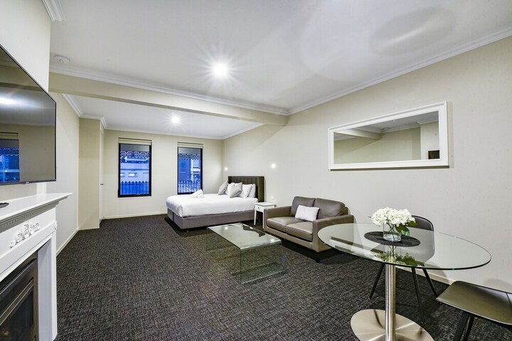 Room 2 of 15