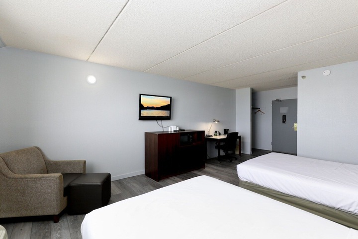 Room 17 of 61